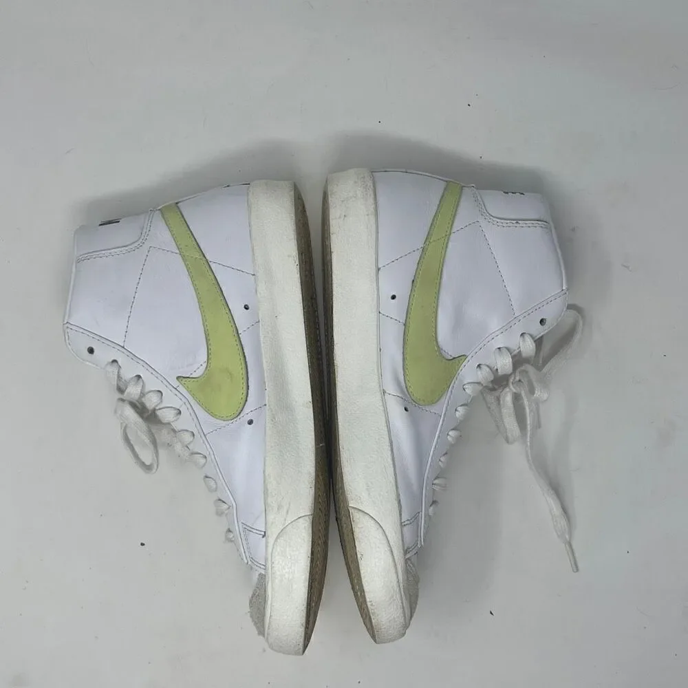 Nike White Lemon Venom Blazer Mid 77 Sneaker Athletic Shoes Size 8.5